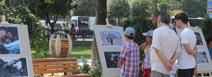 FATİH'TE GAZZE İÇİN FOTOĞRAF SERGİSİ